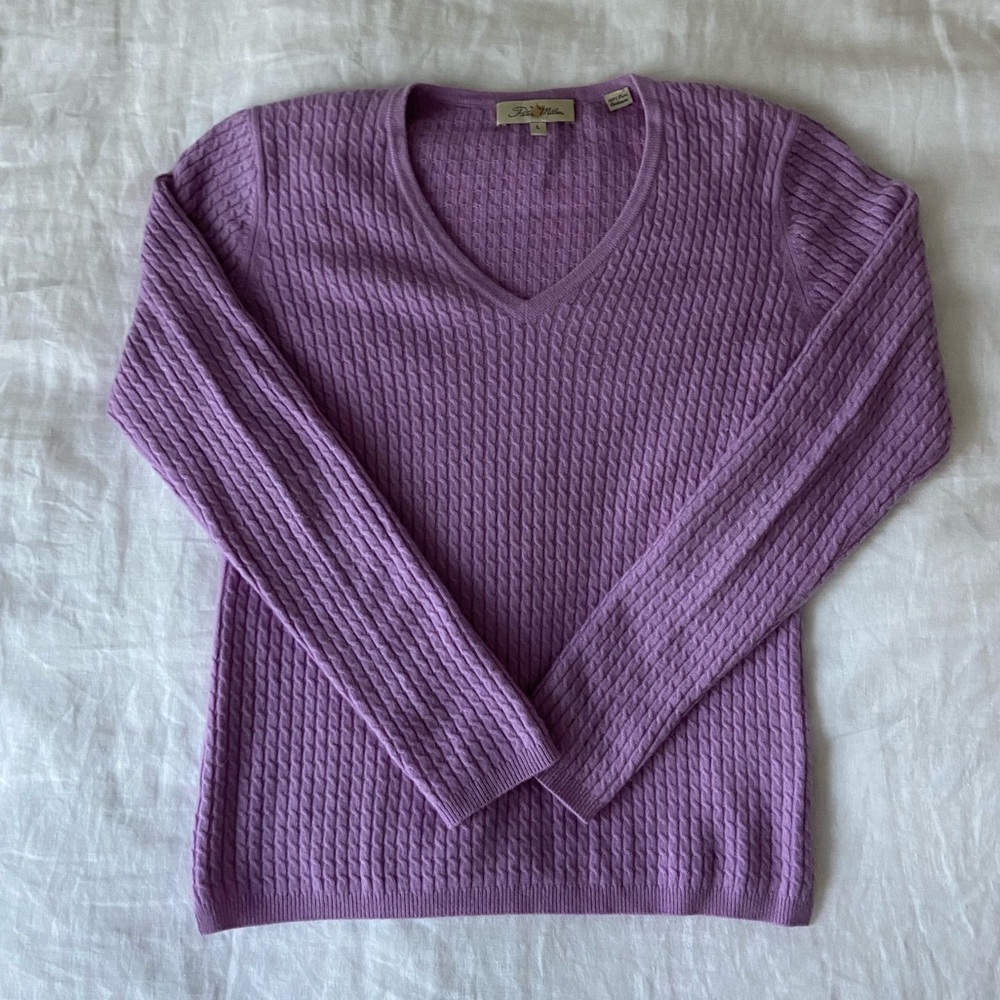 Size L pink/ purple v-neck Cashmere sweater